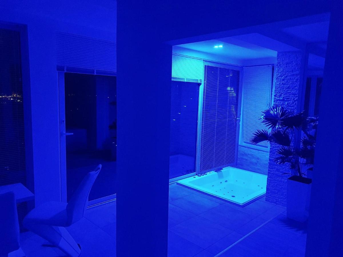Jacuzzi Penthouse Apartment Matulji Kültér fotó